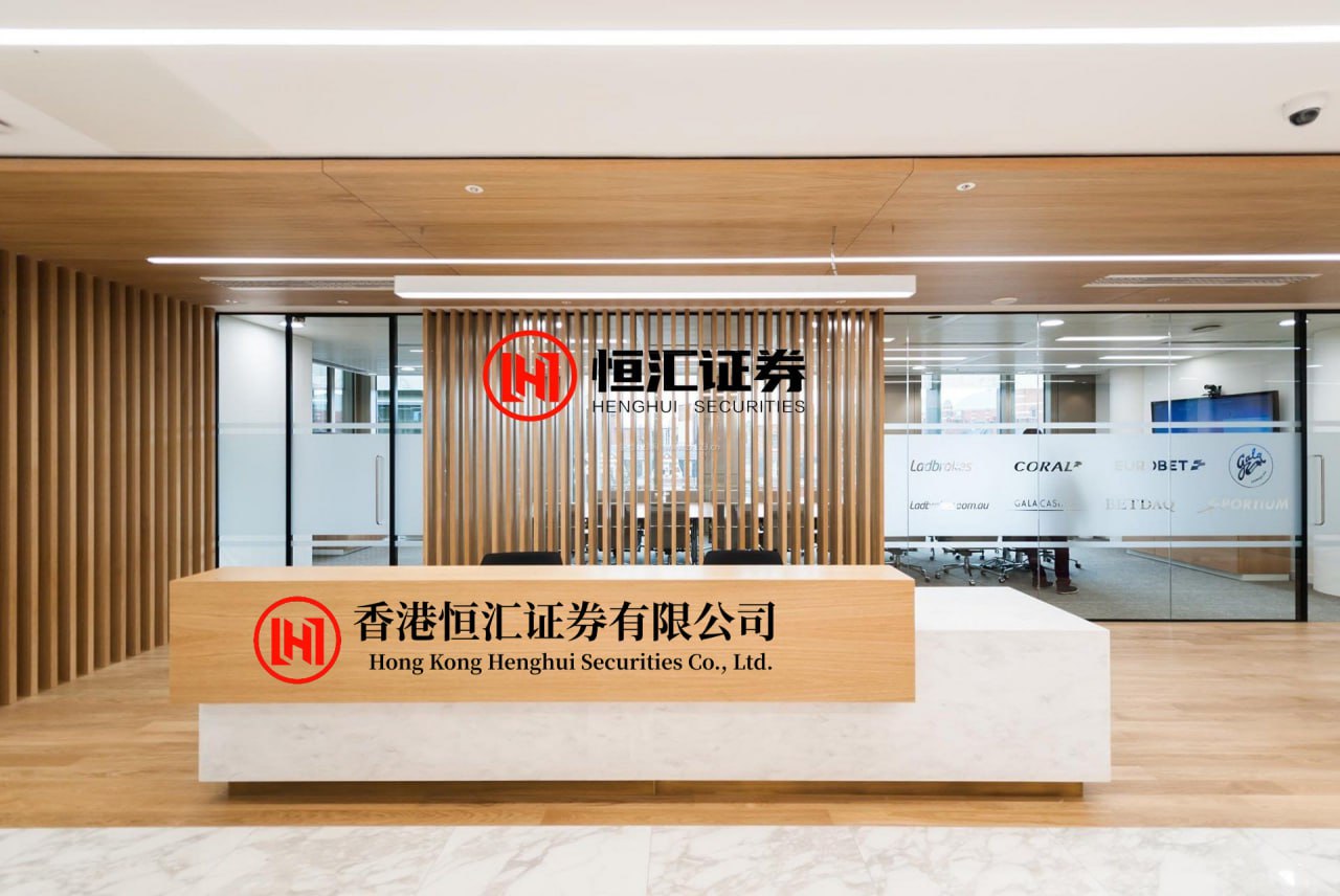 亿融策略 呼和浩特一高中女生突然火了！靠做“娃衣”月入近千元！她还有个大目标..._小雨_服务_定制